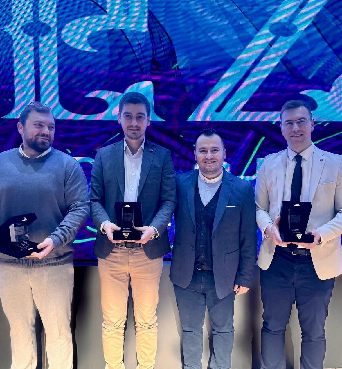 Quark Optical Won The Best Entrepreneur Award!
